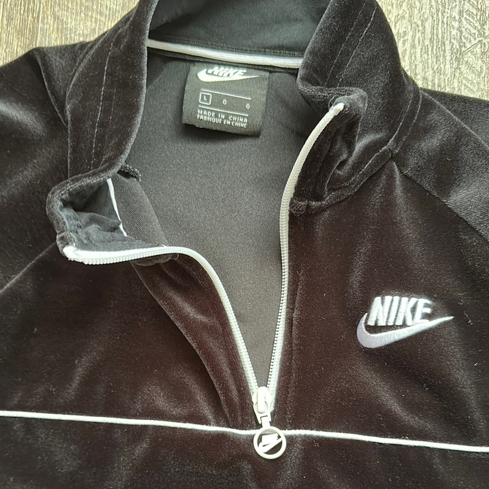 Nike Black Velour Half-Zip Top - Picture 2 of 3